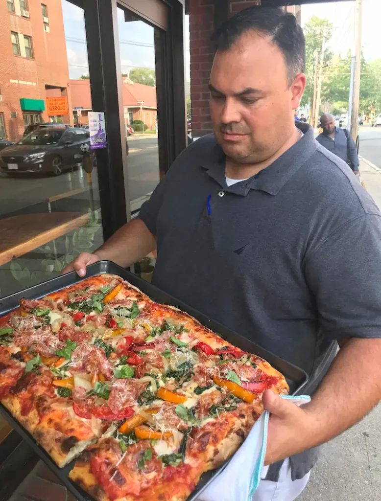 how many pizzas should i order-pizza servings