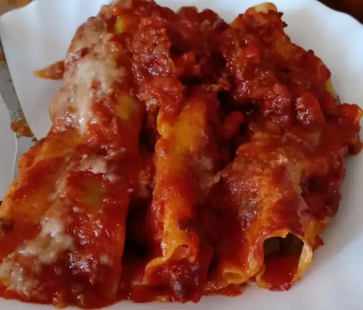 baked cannelloni with ricotta and meat sauce recipe (1)