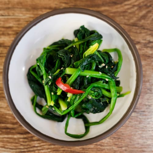 spinach on a plate