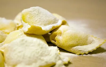 how to store homemade pasta-fresh ravioli pasta