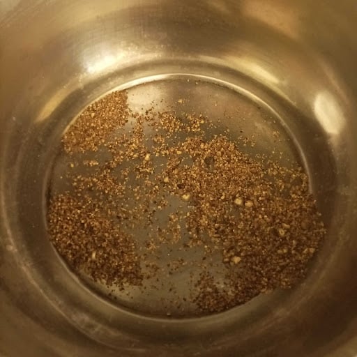 fresh black pepper toasting