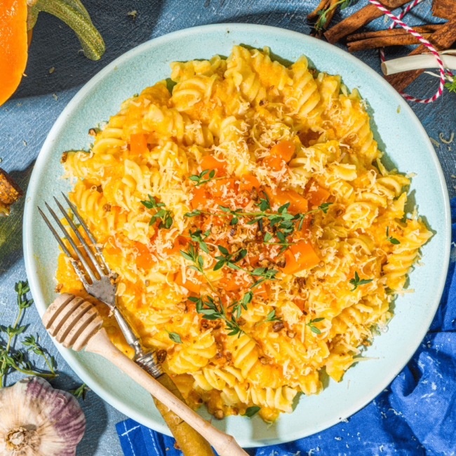 Thanksgiving Pasta Recipes-Butternut Squash Mac and Cheese