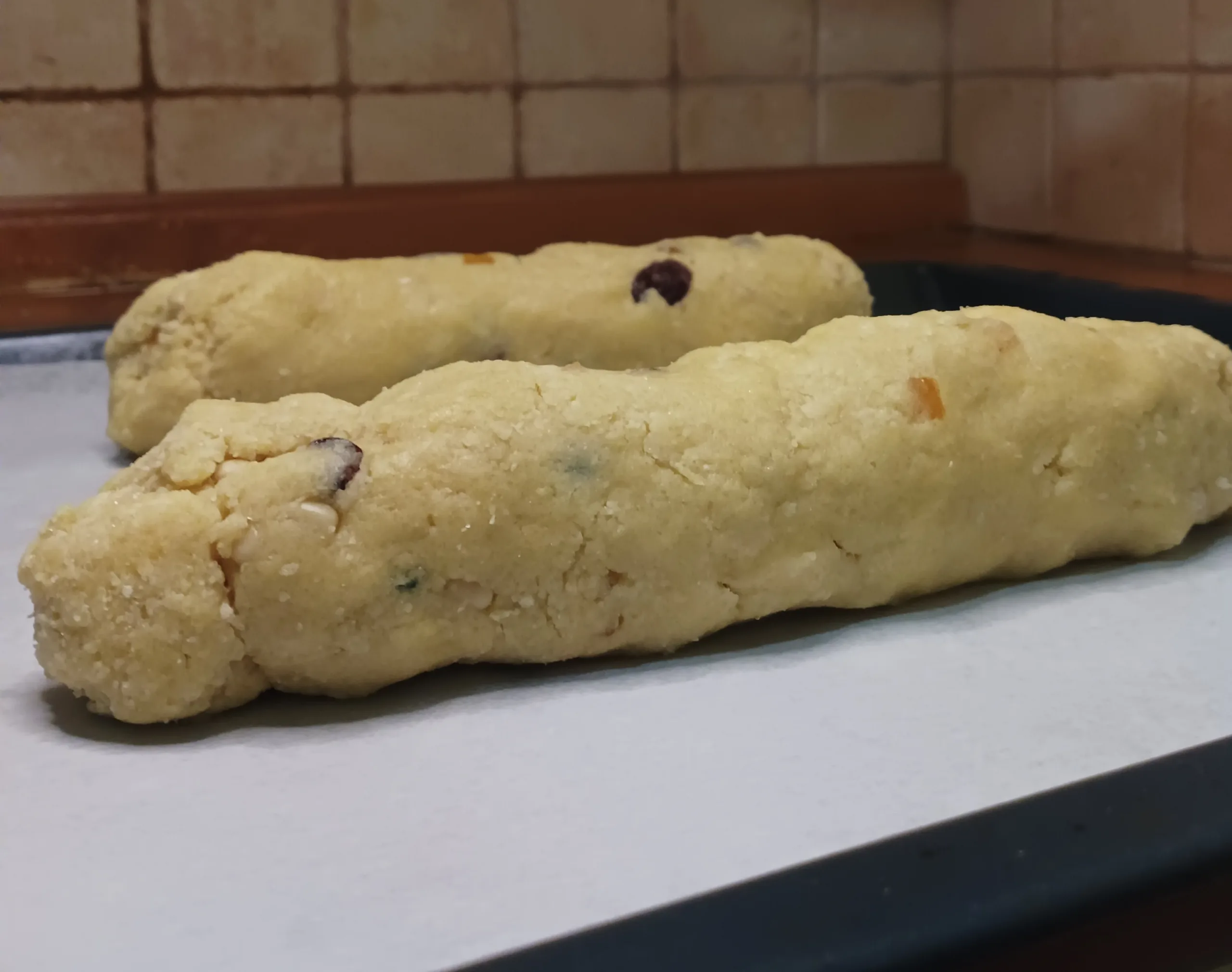 old-fashioned almond cookies-christmas almond cookie dough