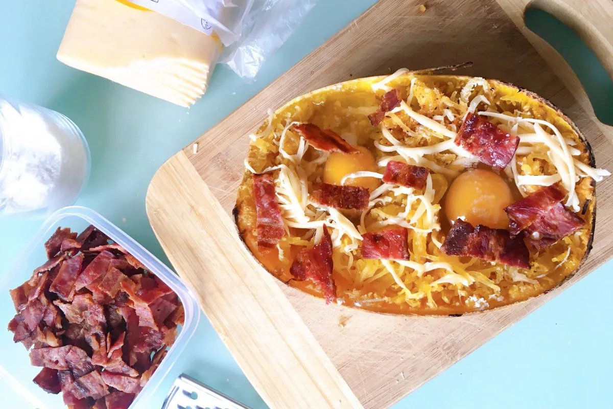 how to make spaghetti squash with eggs recipe