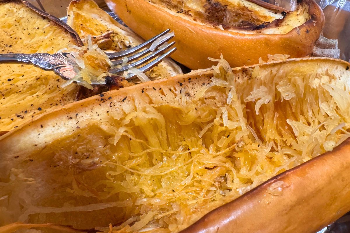 Spaghetti squash stir fry recipe Easy healthy spaghetti squash stir fry recipe