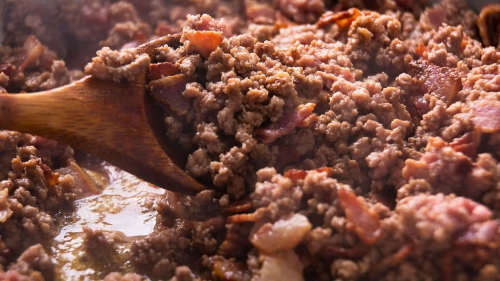 Ground beef and broccoli stir fry recipe - Fry ground beef and get rid of excess fluid