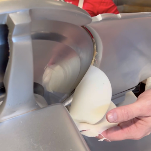 Slicing cheese