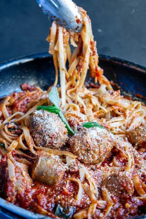 Easy Date Night Pasta Recipe For Valentine's Day