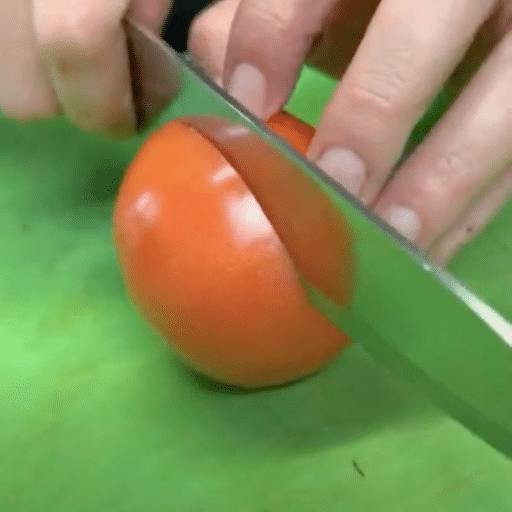best cheese for roast beef sandwich-tomato