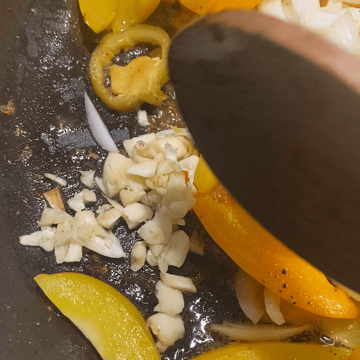 chopped garlic