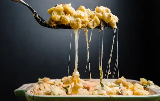 mac and cheese for two-macaroni