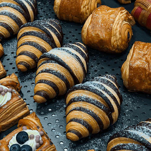 italian snack foods Treats