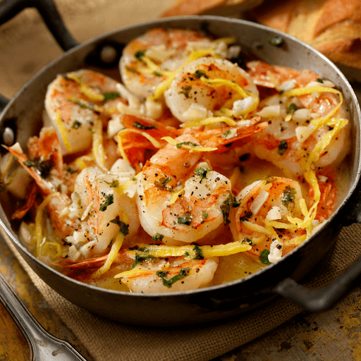 what wine goes with shrimp pasta-Shrimp Scampi and Garlic Pasta Dishes